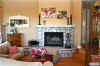 living room.jpg (48960 bytes)