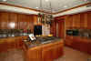 kitchen1.jpg (195551 bytes)